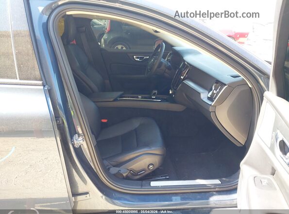 7JRL12FK3RG327318 2024 VOLVO S60 Dark Blue Front interior view