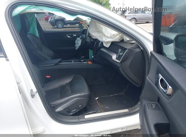 7JRL12FK6RG321691 2024 VOLVO S60 White Vista interior delantera