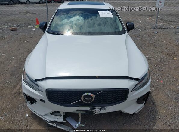 7JRL12FK6RG321691 2024 VOLVO S60 White Vista del cuadro de instrumentos