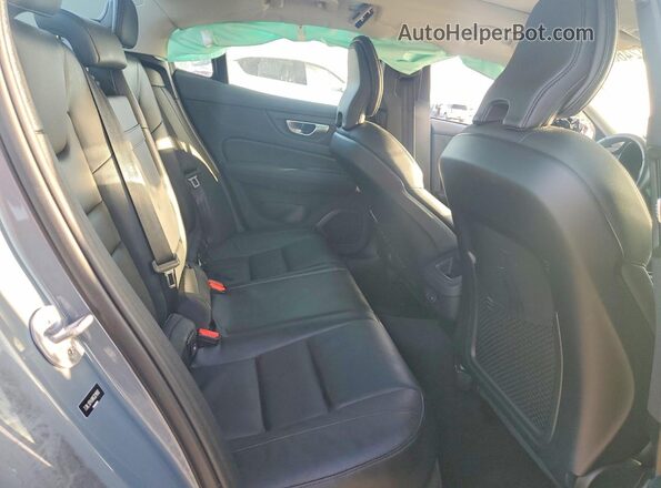 7JRL12FK8RG321692 2024 VOLVO S60 Charcoal Հետևի նստատեղերի տեսք