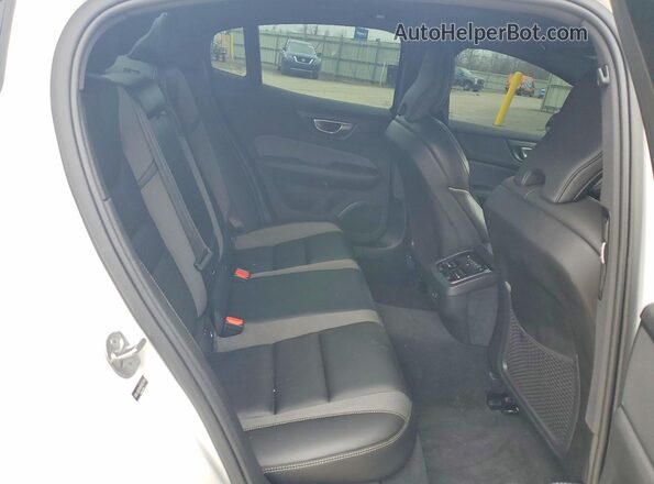 7JRL12GD0SG367460 2025 VOLVO S60 Белый Вид задних сидений
