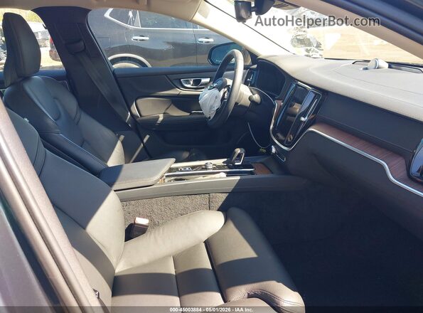 7JRL12TMXRG282920 2024 VOLVO S60 Blue Vista interior delantera