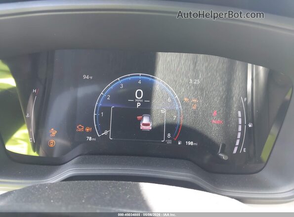 7MUAAAAG0TV192501 2026 TOYOTA LL Silver Vista de los asientos traseros