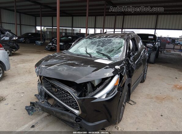 7MUDAAAG0SV131449 2025 TOYOTA COROLLA CROSS Black წინა მარცხენა ხედი სამი მეოთხედიდან