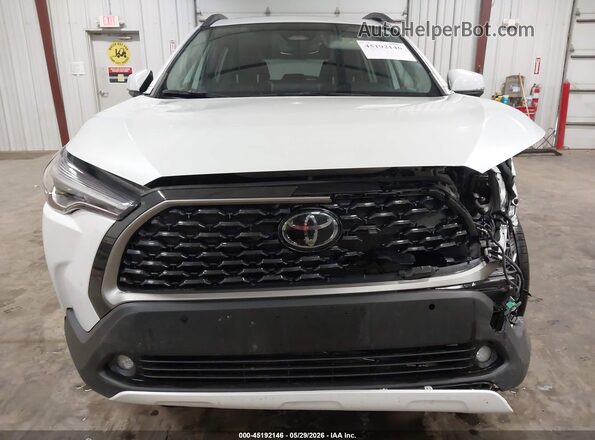 7MUDAABG4RV101413 2024 TOYOTA COROLLA CROSS White 
