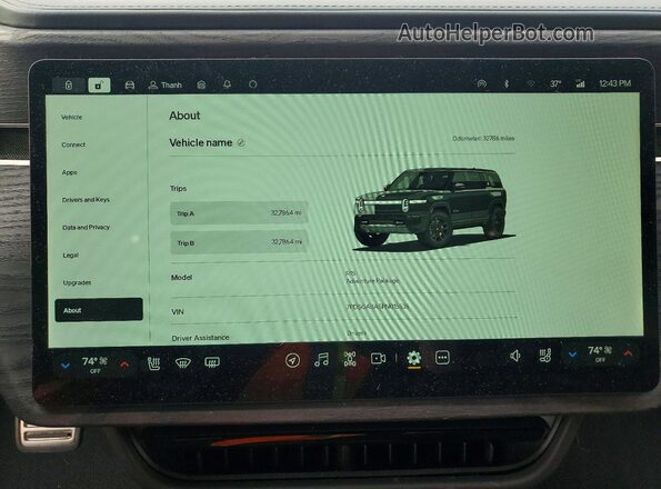 7PDSGABA5PN015535 2023 RIVIAN R1S Black Вид щитка приладів