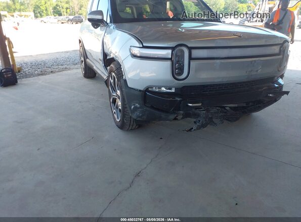 7PDSGABAXPN006829 2023 RIVIAN R1S Серый 