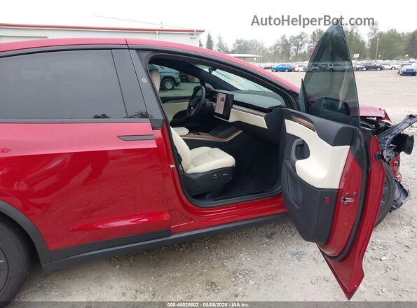 7SAXCAE52SF469744 2025 TESLA MODEL X Red Front interior view