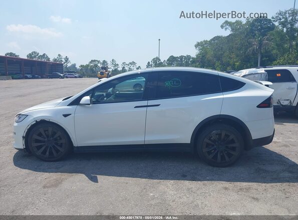 7SAXCBE52PF373142 2023 TESLA MODEL X White უკანა სალონის ხედი