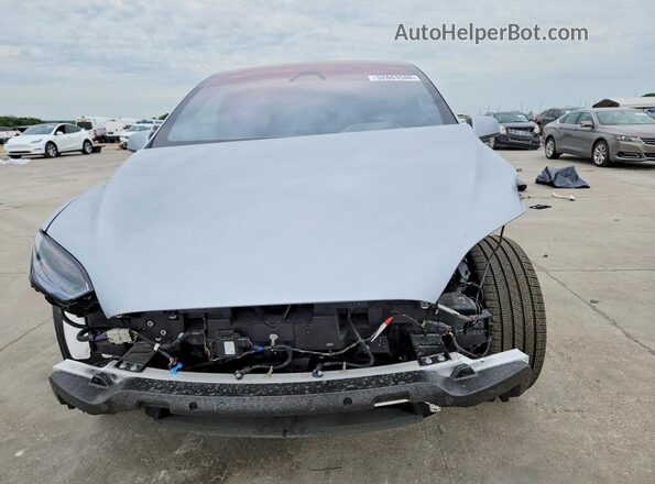 7SAXCBE54TF480395 2026 TESLA MODEL Серебряный Вид спереди
