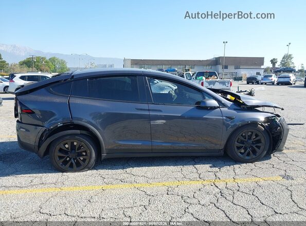 7SAXCBE56NF334115 2022 TESLA MODEL X Gray Widok wnętrza z tyłu