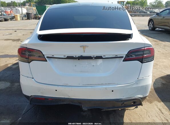 7SAXCBE57NF361677 2022 TESLA MODEL X Белый Вид спереди