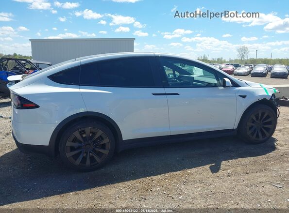 7SAXCBE5XPF377150 2023 TESLA MODEL X White 360 interior view