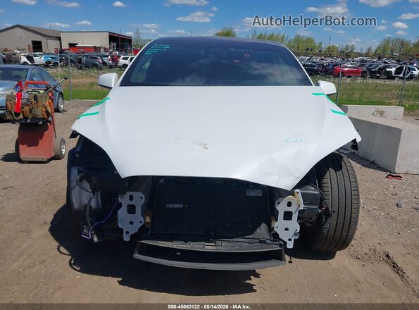 7SAXCBE5XPF377150 2023 TESLA MODEL X White Rear interior view