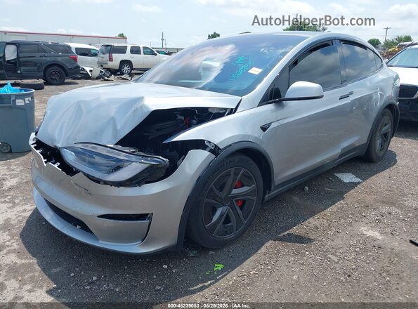 7SAXCBE61TF486454 2026 TESLA MODEL X Silver Vista tres cuartos delantera izquierda