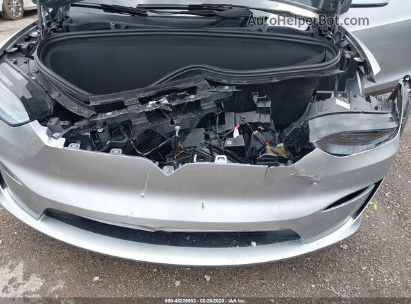 7SAXCBE61TF486454 2026 TESLA MODEL X Silver Vista frontal