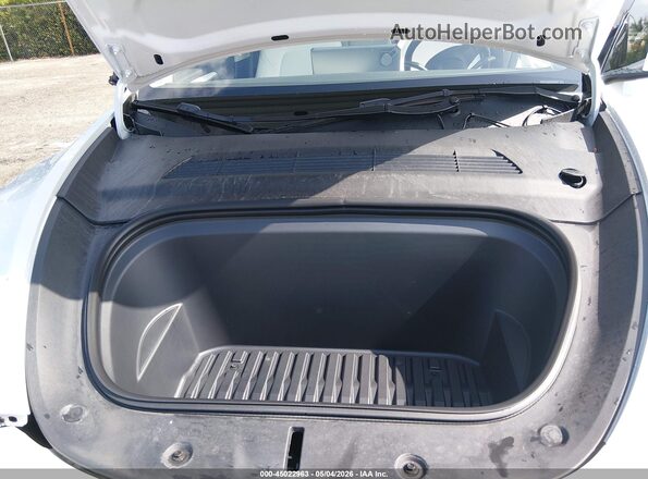 7SAYGAEE0PF706313 2023 TESLA MODEL Y White Widok z tyłu