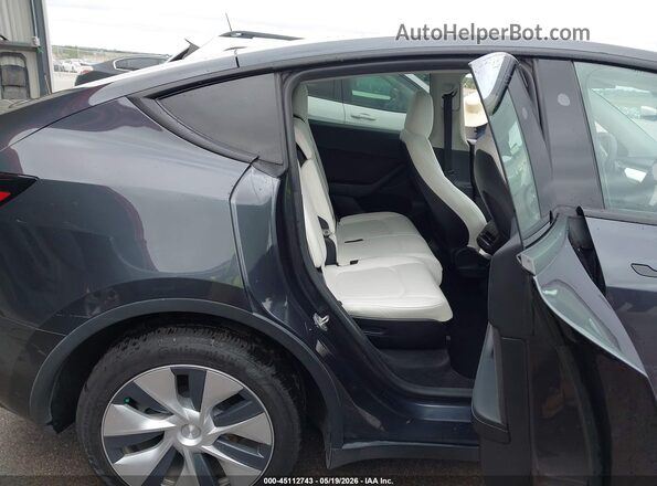 7SAYGAEE0RF014491 2024 TESLA MODEL Y Gray 