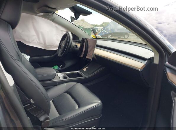 7SAYGAEE1PF835760 2023 TESLA MODEL Y Gray Vista interior delantera