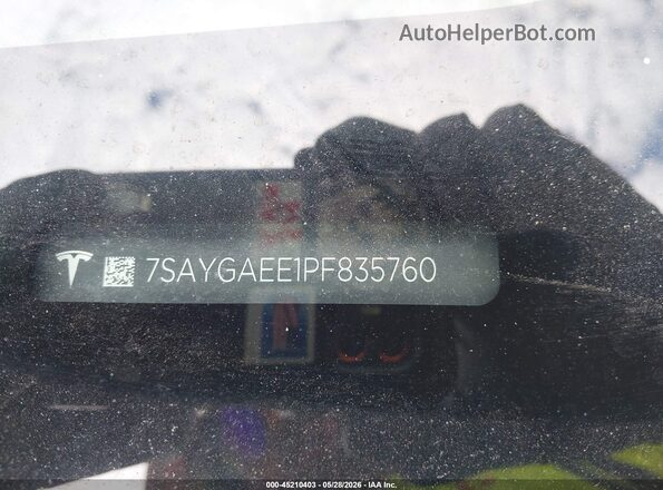 7SAYGAEE1PF835760 2023 TESLA MODEL Y Gray Vista del compartimento del motor