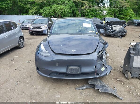 7SAYGAEE1PF835760 2023 TESLA MODEL Y Gray Vista del salpicadero