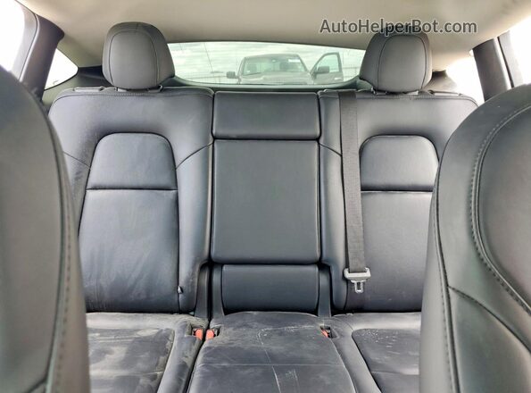 7SAYGAEE1RF074392 2024 TESLA MODEL Черный Вид задних сидений