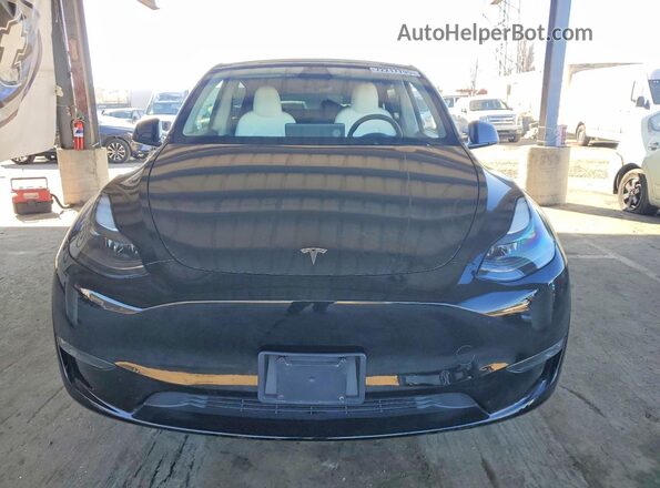 7SAYGAEE1SF309721 2025 TESLA MODEL Black წინა ხედი