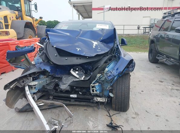 7SAYGAEE2NF426650 2022 TESLA MODEL Y Blue Սարքավորումների վահանակի տեսք
