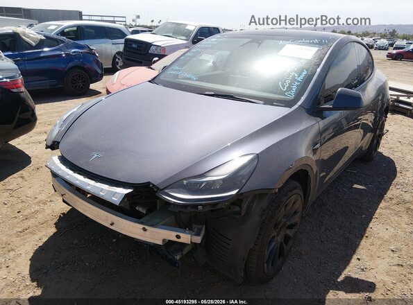 7SAYGAEE2PF668955 2023 TESLA MODEL Y Gray Դիմացի տեսք