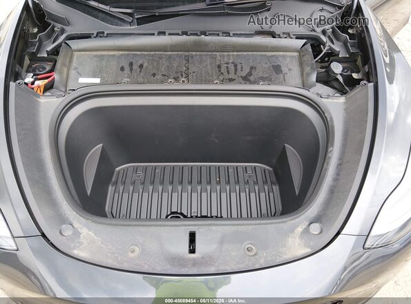 7SAYGAEE3RF163784 2024 TESLA MODEL Y Gray Հետևի տեսք