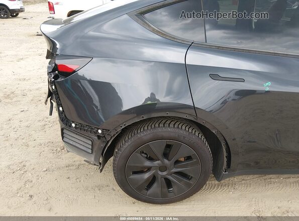 7SAYGAEE3RF163784 2024 TESLA MODEL Y Gray 