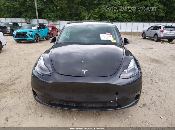 7SAYGAEE3RF163784 2024 TESLA MODEL Y Gray Սալոնի հետևի տեսք