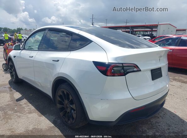 7SAYGAEE4PF864525 2023 TESLA MODEL Y Белый 