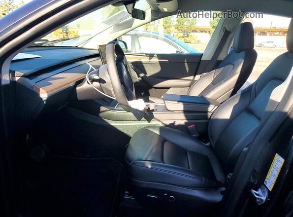 7SAYGAEE5RF064092 2024 TESLA MODEL Gray Vista interior delantera