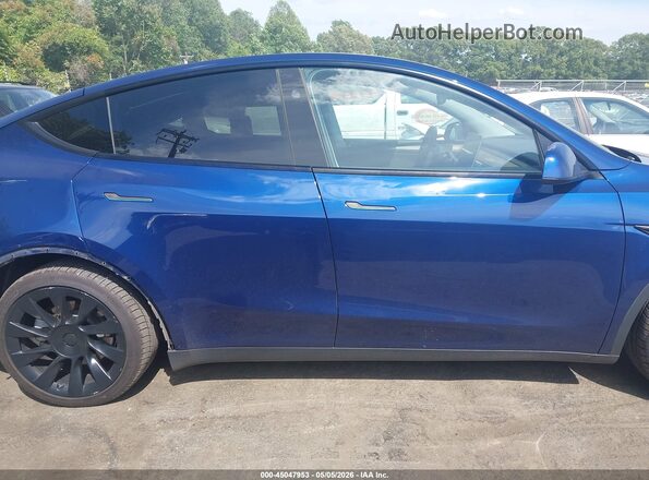 7SAYGAEE7PF946880 2023 TESLA MODEL Y Blue Widok wnętrza z tyłu