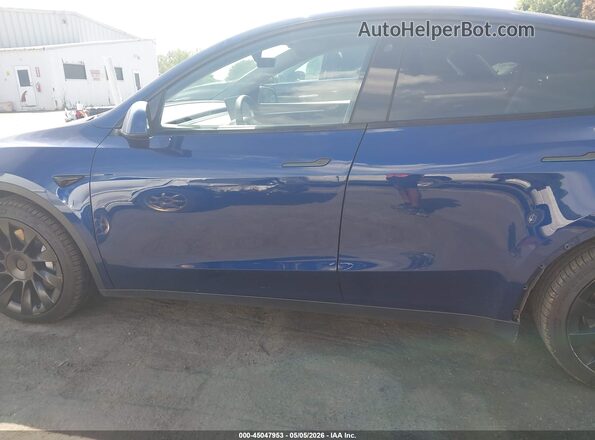 7SAYGAEE7PF946880 2023 TESLA MODEL Y Blue Widok wnętrza 360 stopni