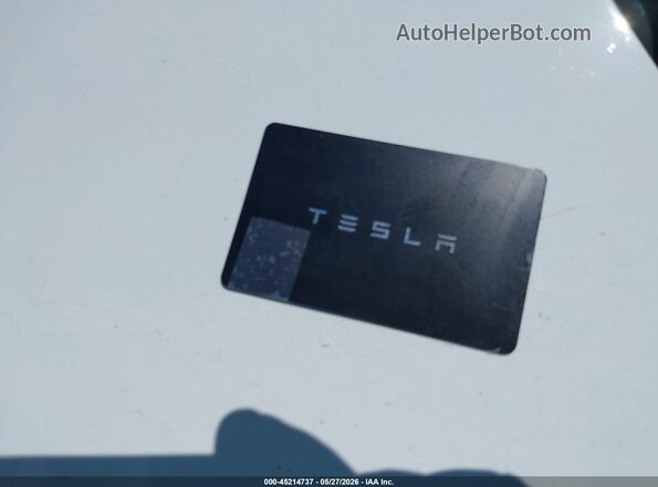 7SAYGAEE7RF169751 2024 TESLA MODEL Y Silver 