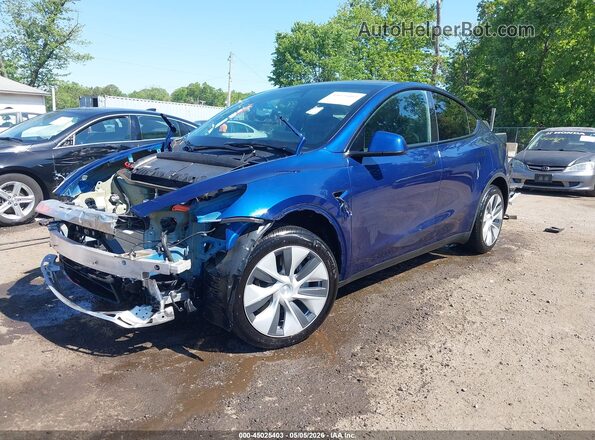 7SAYGAEEXRF060362 2024 TESLA MODEL Y Blue Vista tres cuartos delantera izquierda