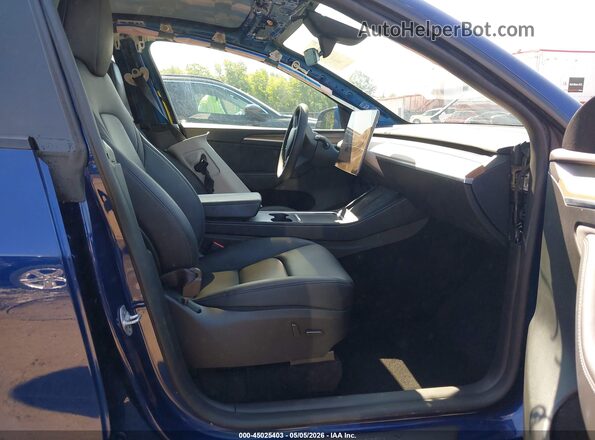 7SAYGAEEXRF060362 2024 TESLA MODEL Y Blue Vista interior delantera