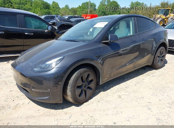 7SAYGAEEXRF106806 2024 TESLA MODEL Y Серый Передняя левая четверть