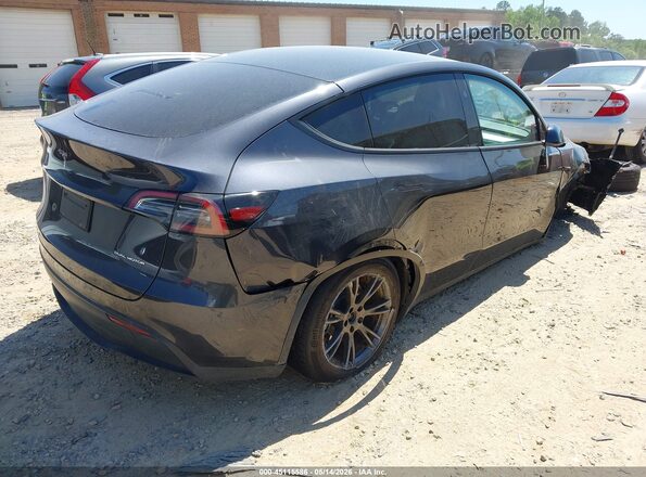 7SAYGAEEXRF106806 2024 TESLA MODEL Y Серый Задняя правая четверть