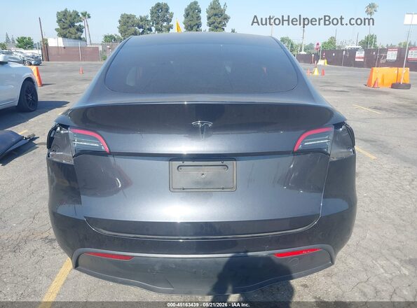 7SAYGDED0RF114468 2024 TESLA MODEL Y Gray 