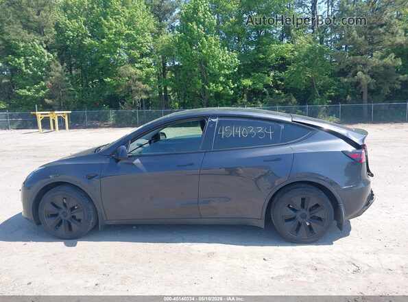 7SAYGDED0RF155456 2024 TESLA MODEL Y Gray Սալոնի 360 աստիճան տեսք