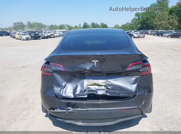7SAYGDED0RF155456 2024 TESLA MODEL Y Gray 