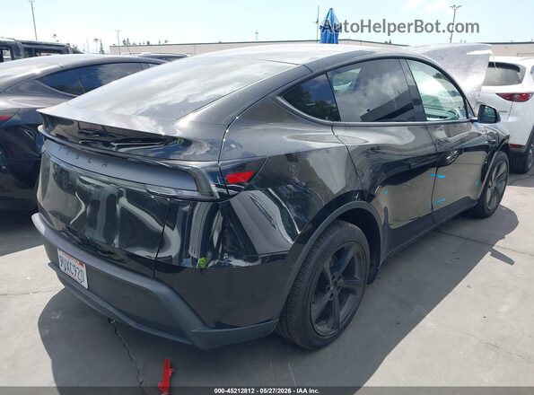 7SAYGDED0TF414342 2026 TESLA MODEL Y Черный Задняя правая четверть