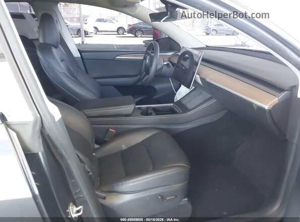 7SAYGDED1RF055737 2024 TESLA MODEL Y Gray Սալոնի դիմացի տեսք