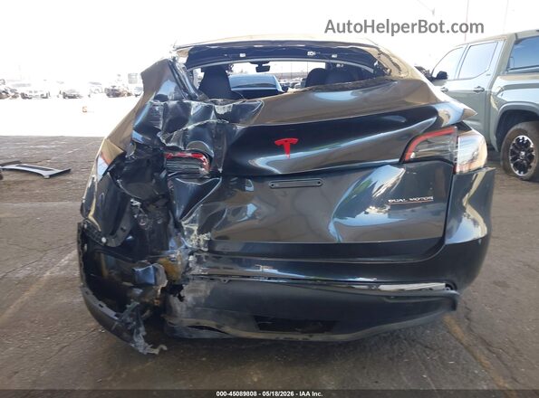 7SAYGDED1RF055737 2024 TESLA MODEL Y Gray 