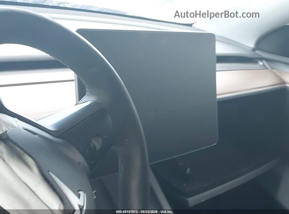 7SAYGDED1RF162285 2024 TESLA MODEL Y Gray Rear interior view