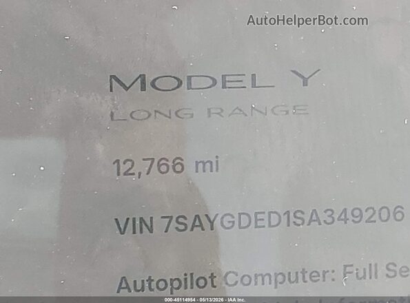 7SAYGDED1SA349206 2025 TESLA MODEL Y Красный Панорамный вид салона 360°