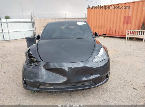 7SAYGDED1SF243289 2025 TESLA MODEL Y Черный Вид панели приборов